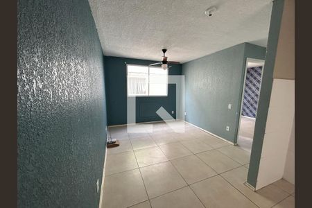 Sala de apartamento à venda com 2 quartos, 42m² em Mato Grande, Canoas