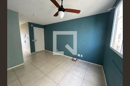 Sala de apartamento à venda com 2 quartos, 42m² em Mato Grande, Canoas
