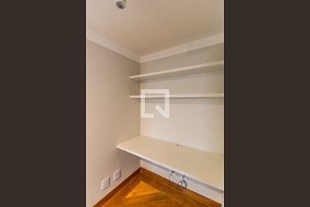 Apartamento à venda com 95m², 3 quartos e 2 vagas Apartamento à venda com 95m², 3 quartos e 2 vagasEscritório