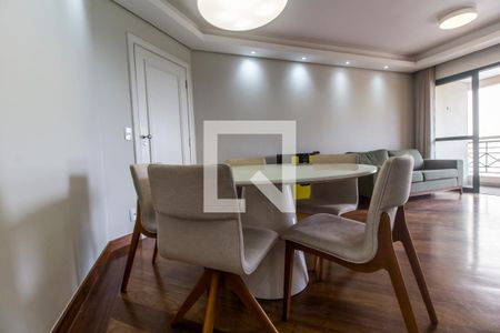 Apartamento à venda com 95m², 3 quartos e 2 vagas Apartamento à venda com 95m², 3 quartos e 2 vagasSala de Jantar