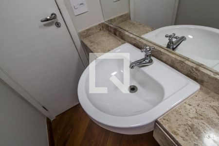 Apartamento à venda com 95m², 3 quartos e 2 vagas Apartamento à venda com 95m², 3 quartos e 2 vagasDetalhe do banheiro