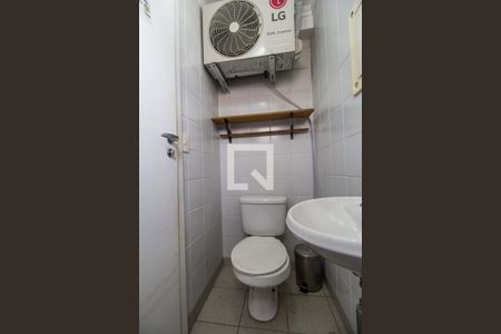 Apartamento à venda com 95m², 3 quartos e 2 vagas Apartamento à venda com 95m², 3 quartos e 2 vagasBanheiro de serviço