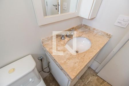Apartamento à venda com 95m², 3 quartos e 2 vagas Apartamento à venda com 95m², 3 quartos e 2 vagasDetalhe do banheiro