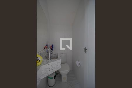 Casa à venda com 400m², 4 quartos e 2 vagas Casa à venda com 400m², 4 quartos e 2 vagasBanheiro