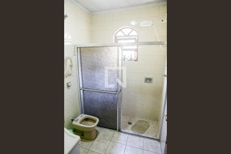 Casa à venda com 212m², 3 quartos e 2 vagas Casa à venda com 212m², 3 quartos e 2 vagasBanheiro