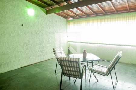 Casa à venda com 212m², 3 quartos e 2 vagas Casa à venda com 212m², 3 quartos e 2 vagasÁrea Gourmet