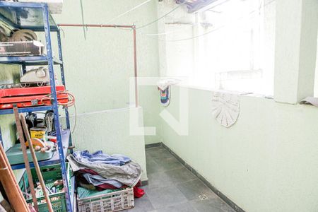 Casa à venda com 212m², 3 quartos e 2 vagas Casa à venda com 212m², 3 quartos e 2 vagasÁrea de Serviço