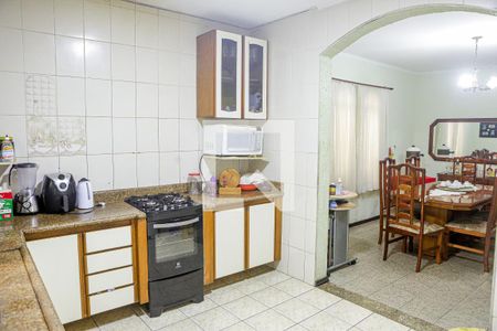 Casa à venda com 212m², 3 quartos e 2 vagas Casa à venda com 212m², 3 quartos e 2 vagasCozinha