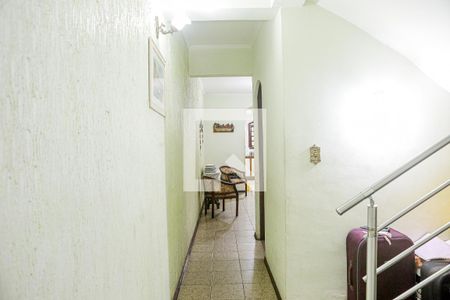 Corredor de casa à venda com 3 quartos, 212m² em Jardim Marek, Santo André