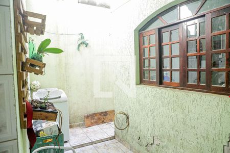 Casa à venda com 212m², 3 quartos e 2 vagas Casa à venda com 212m², 3 quartos e 2 vagasÁrea de Serviço