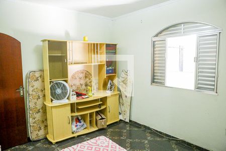 Casa à venda com 212m², 3 quartos e 2 vagas Casa à venda com 212m², 3 quartos e 2 vagasQuarto 2