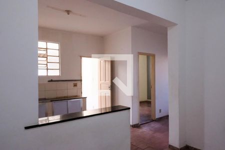 Casa à venda com 250m², 4 quartos e 2 vagas Casa à venda com 250m², 4 quartos e 2 vagasCozinha