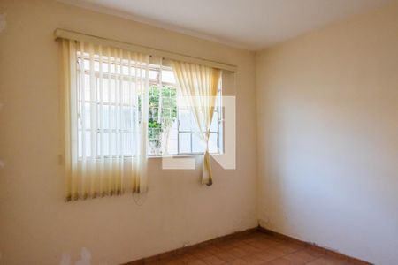 Quarto 1 de casa à venda com 4 quartos, 250m² em Paraíso, Belo Horizonte