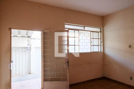 Sala de casa à venda com 4 quartos, 250m² em Paraíso, Belo Horizonte