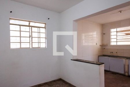 Casa à venda com 250m², 4 quartos e 2 vagas Casa à venda com 250m², 4 quartos e 2 vagasCozinha