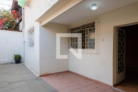 Casa à venda com 250m², 4 quartos e 2 vagas Casa à venda com 250m², 4 quartos e 2 vagasÁrea Externa