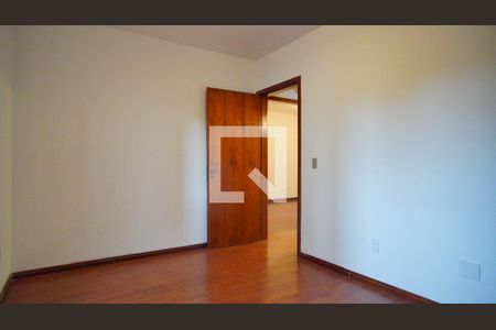 Quarto 1 de apartamento para alugar com 2 quartos, 75m² em Bela Vista, Porto Alegre