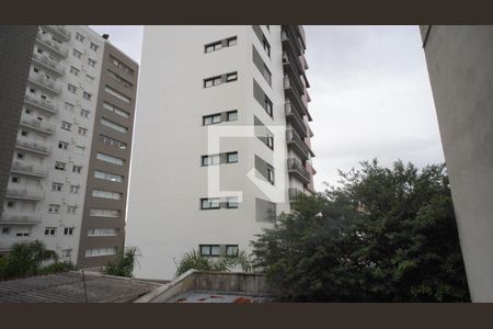 Vista da Rua de apartamento para alugar com 2 quartos, 75m² em Bela Vista, Porto Alegre