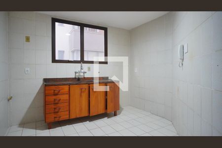 Cozinha e Área de Serviço de apartamento para alugar com 2 quartos, 75m² em Bela Vista, Porto Alegre
