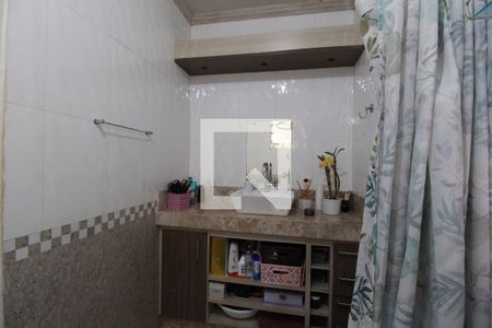 Casa à venda com 215m², 3 quartos e 2 vagasBanheiro da Suíte 1