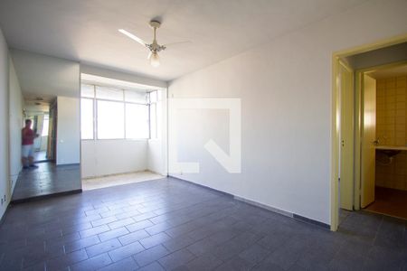 Sala de apartamento para alugar com 1 quarto, 87m² em Fátima, Niterói