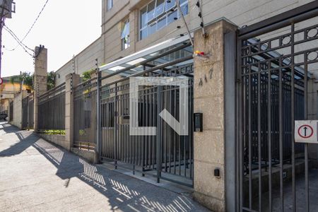 Apartamento à venda com 45m², 2 quartos e 2 vagas Apartamento à venda com 45m², 2 quartos e 2 vagasFachada