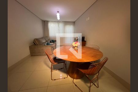 Sala de casa à venda com 3 quartos, 130m² em Tres Barras, Contagem