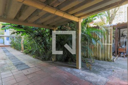 Casa à venda com 158m², 4 quartos e 3 vagasQuintal