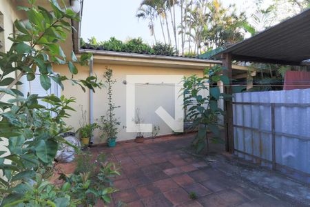 Casa à venda com 158m², 4 quartos e 3 vagasQuintal