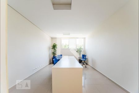 Apartamento à venda com 102m², 3 quartos e 2 vagas Apartamento à venda com 102m², 3 quartos e 2 vagasÁrea comum - Sala de reunião