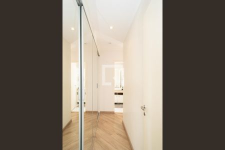 Apartamento à venda com 102m², 3 quartos e 2 vagas Apartamento à venda com 102m², 3 quartos e 2 vagasCloset - Suíte