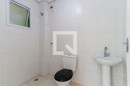 Banheiro de apartamento para alugar com 1 quarto, 35m² em Vila Mazzei, São Paulo