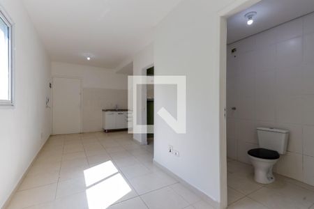 Sala de apartamento para alugar com 1 quarto, 35m² em Vila Mazzei, São Paulo