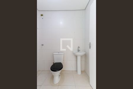 Banheiro de apartamento para alugar com 1 quarto, 35m² em Vila Mazzei, São Paulo