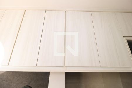 Apartamento à venda com 47m², 1 quarto e 1 vaga Apartamento à venda com 47m², 1 quarto e 1 vagaCozinha e Área de Serviço - Armário