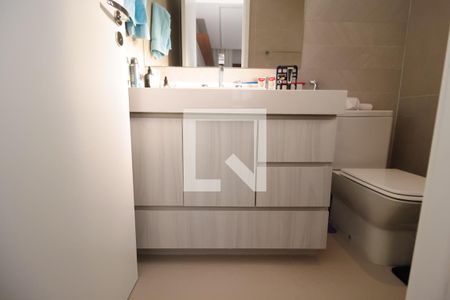 Apartamento à venda com 47m², 1 quarto e 1 vaga Apartamento à venda com 47m², 1 quarto e 1 vagaBanheiro da Suíte - Armário