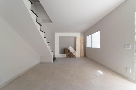 Casa à venda com 120m², 3 quartos e 4 vagasSala/Cozinha