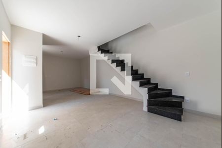 Casa à venda com 120m², 3 quartos e 4 vagasSala/Cozinha