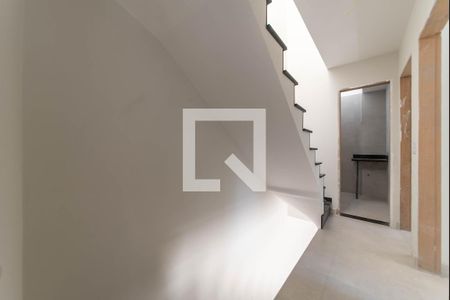 Casa à venda com 120m², 3 quartos e 4 vagasEscada 