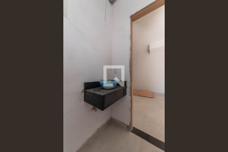 Casa à venda com 120m², 3 quartos e 4 vagasLavabo