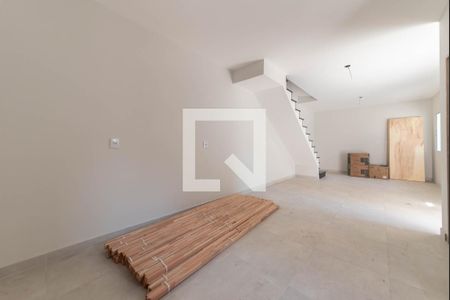 Casa à venda com 120m², 3 quartos e 4 vagasSala/Cozinha