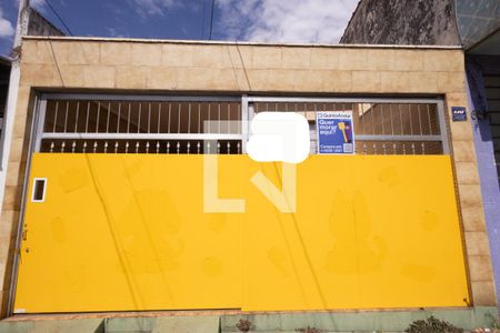 Casa à venda com 189m², 2 quartos e 1 vagaFachada