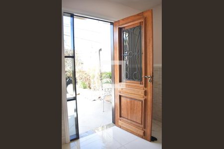 Sala de casa de condomínio para alugar com 3 quartos, 150m² em Campo Grande, Rio de Janeiro