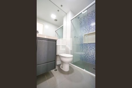 Apartamento para alugar com 63m², 2 quartos e 1 vaga Apartamento para alugar com 63m², 2 quartos e 1 vagaBanheiro social