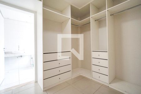 Closet da suíte 01 de casa à venda com 2 quartos, 150m² em Penha de França, São Paulo