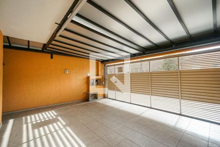 Casa à venda com 150m², 2 quartos e 3 vagasGaragem