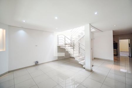 Sala de casa à venda com 2 quartos, 150m² em Penha de França, São Paulo