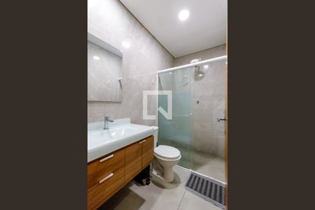 Casa à venda com 198m², 5 quartos e 2 vagasBanheiro 4