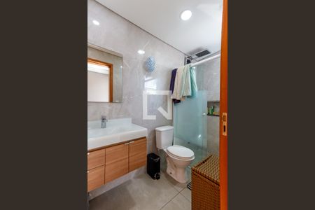 Casa à venda com 198m², 5 quartos e 2 vagasBanheiro da Suíte 2