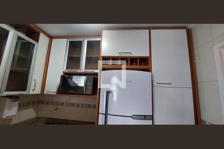 Apartamento para alugar com 62m², 2 quartos e 1 vagaCozinha